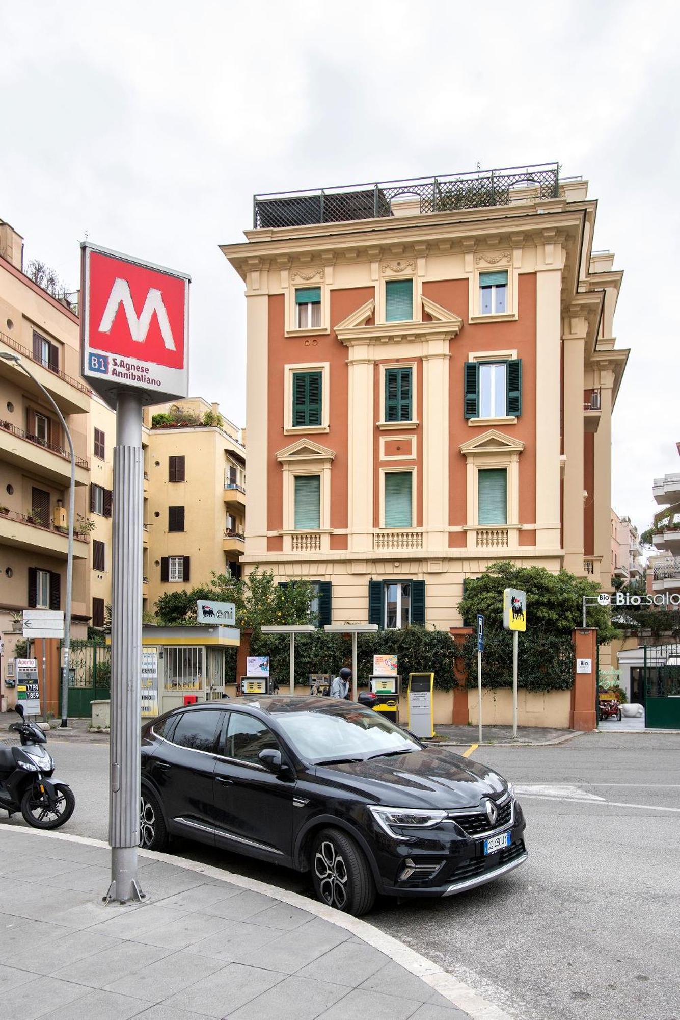 Sant'agnese Metro Apartamento