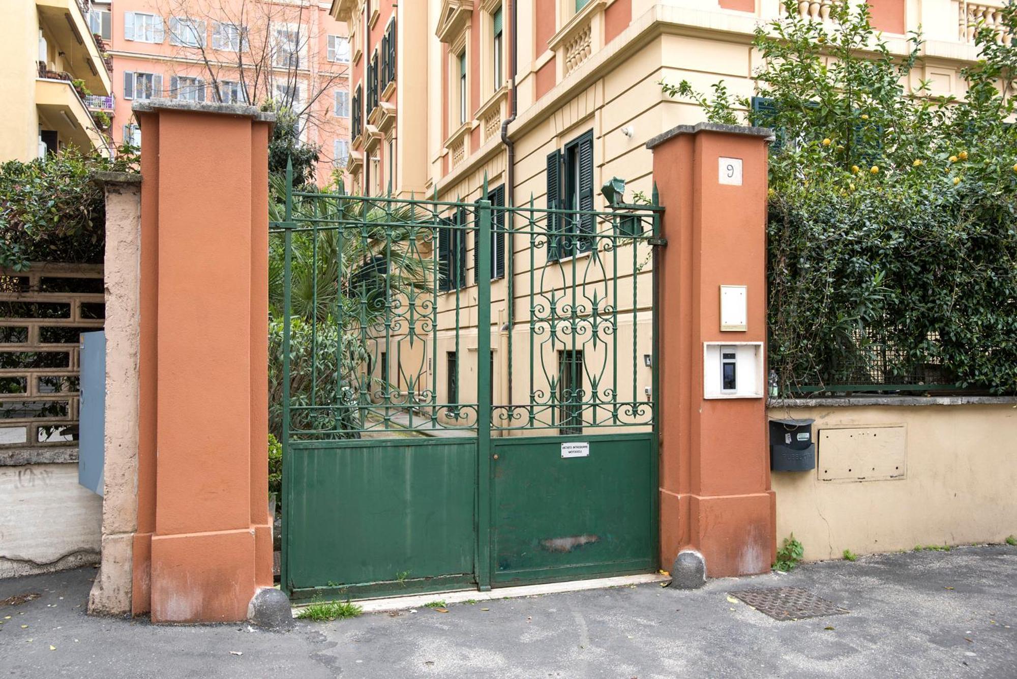 Appartamento Sant'agnese Metro *